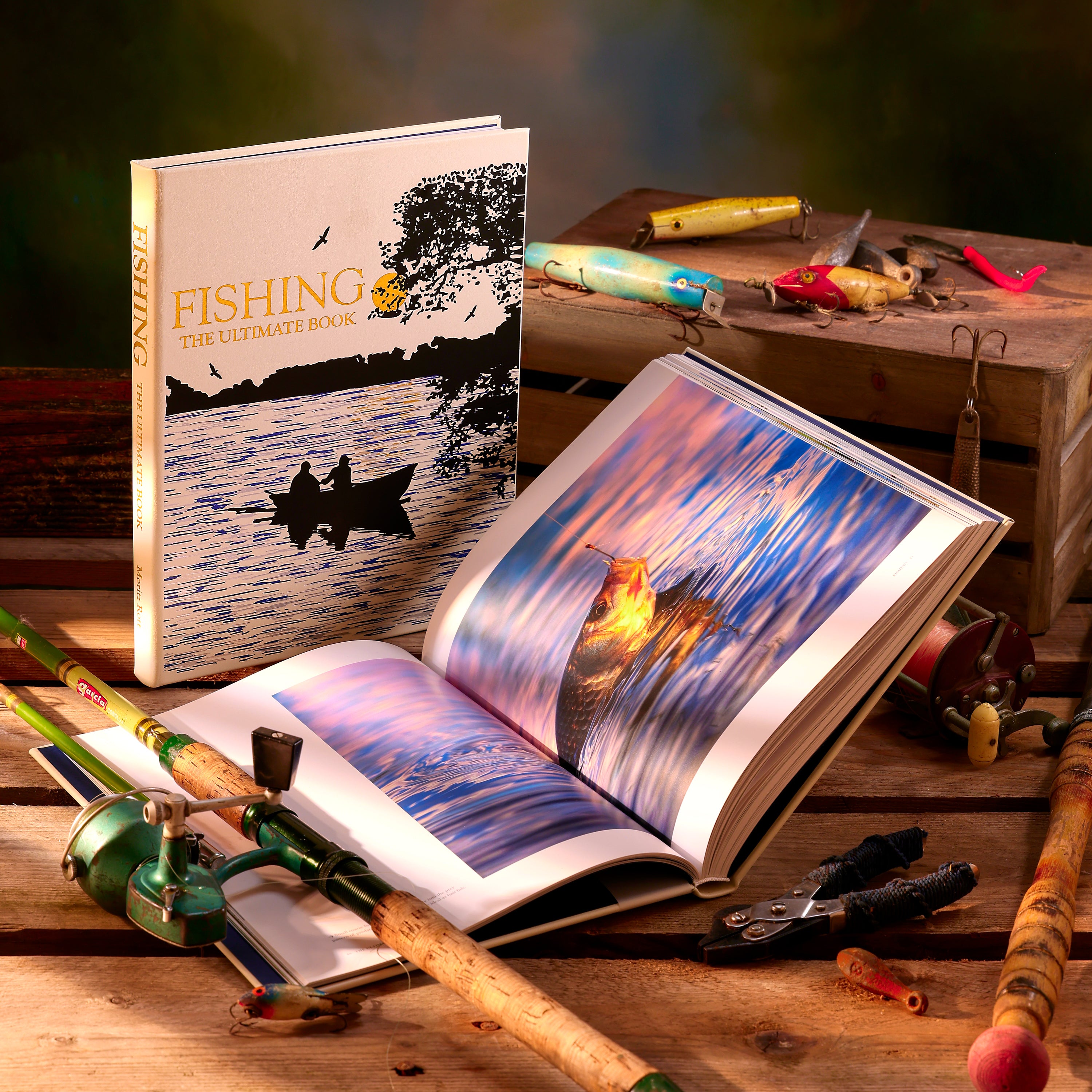 The Ultimate Fishing Log Book: The perfect gift for a fisherman, The The Ultimate Fishing Log Book: The perfect gift for a fisherman, The