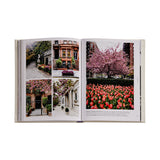 Walk With Me: New York: Photographic stroll through New York streets capturing serendipitous, everyday urban poetry